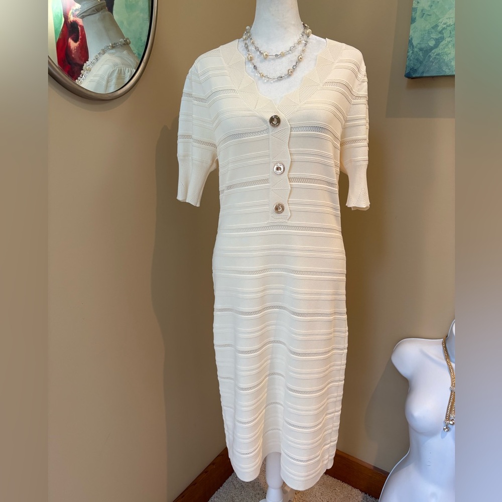 $295! Elie Tahari Knit Dress Cream Gold Buttons Shirt Style Top Size Medium